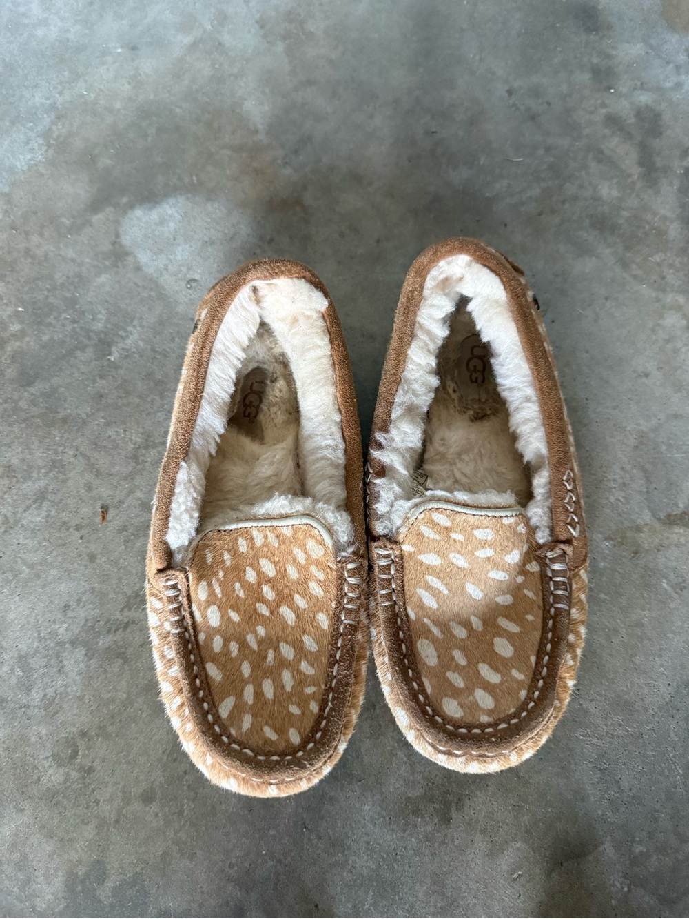 UGG Women's Chestnut Deer Print Cozy Moccasin Slippers